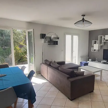 Maison Hotel 4*